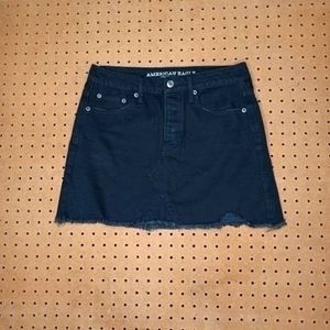 American Eagle womens black distressed raw hem buttonfly mini jean skirt 4 EUC